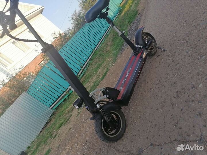Электросамокат Kugoo M4