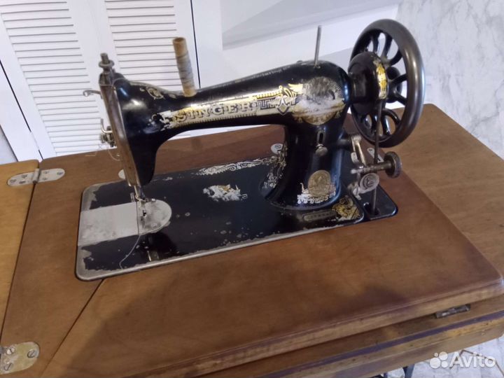 Швейная машинка зингер ножная