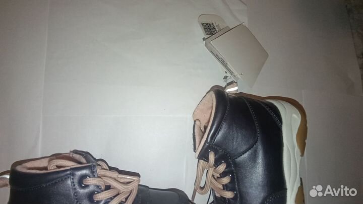 Ботинки для девочки. Осень. размер25