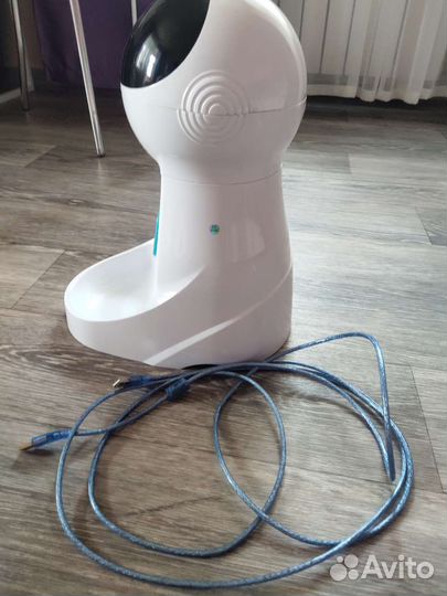 Автоматическая кормушка для кошек и собак