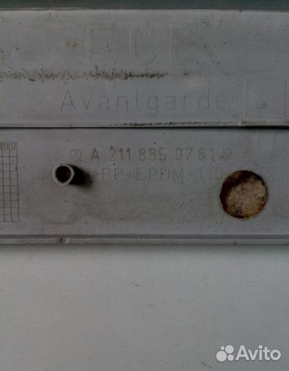 Площадка номера Мерседес E W211 A 211 885 07 81