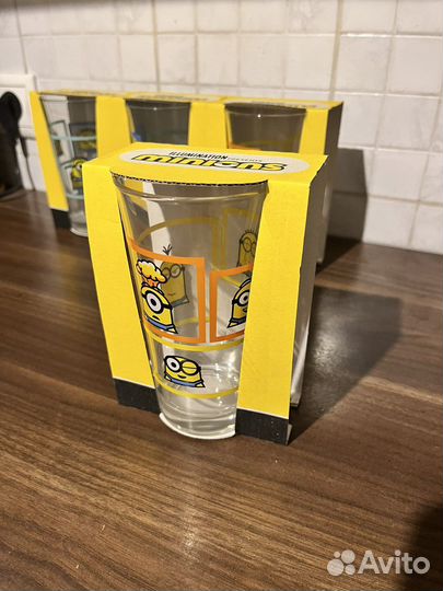 Стаканы стеклянные с миньонами
