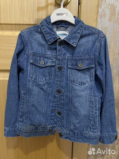 Джинсовая куртка