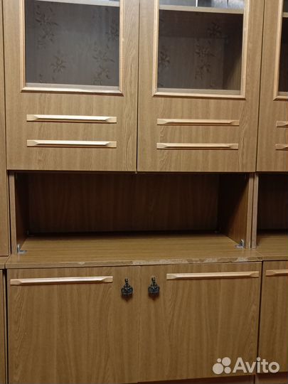 Стенка в гостиную бу