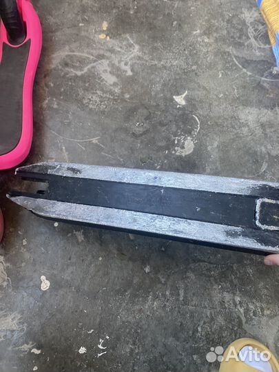 Продаю деку с 1 колесом и вилкой пыльник и тд
