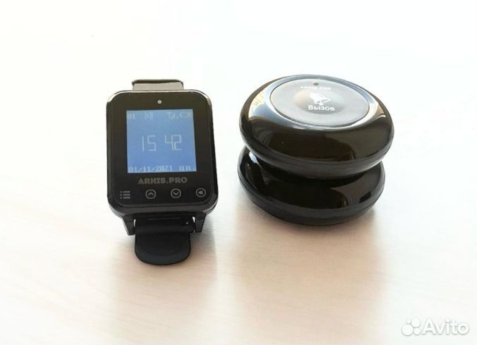 Премиальные кнопка вызова официанта и часы