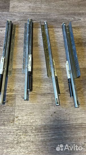 Направляющие для ящиков с доводчиком