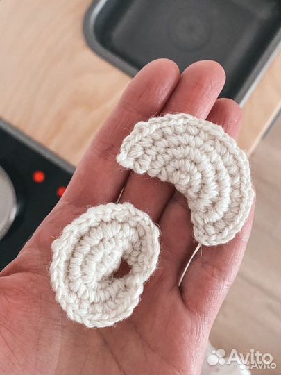 Вязаная еда сладости пельмени вареники макароны