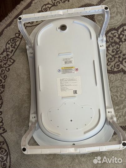 Ванночка для купания новорожденного