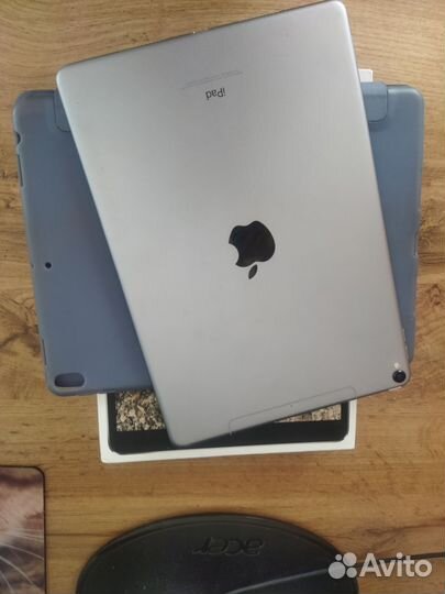 iPad Pro 10.5 256gb WiFi cellular + apple pencil