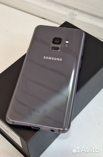 Samsung Galaxy S9, 4/64 ГБ