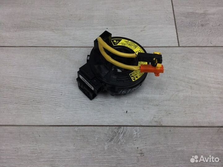 Шлейф руля Toyota Avensis седан 1ZZ-FE 2006