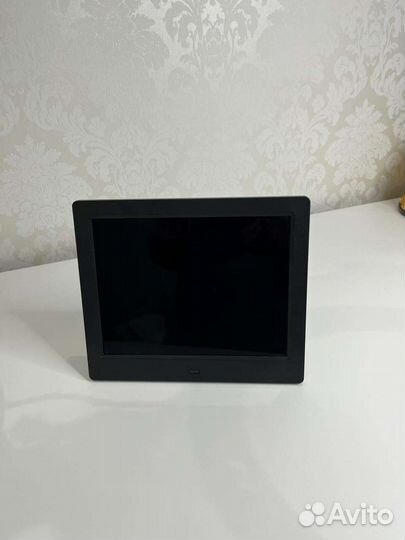 Цифровая фоторамка Digma 8