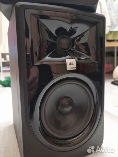 Студийные мониторы jbl 305