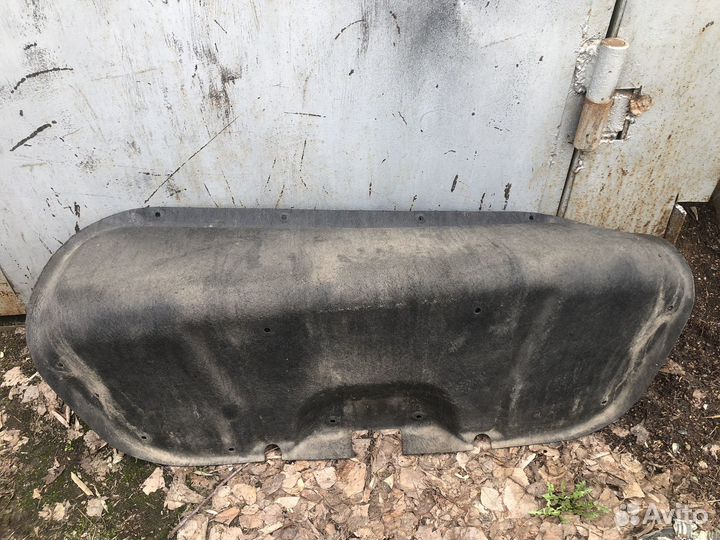 Обшивка крышки багажника ford focus 2 (2007)