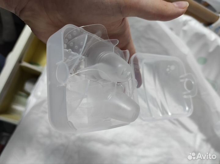 Накладки на грудь Chicco новые