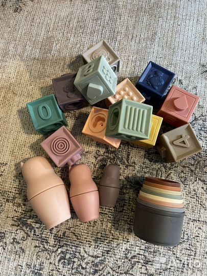 Развивающие игрушки