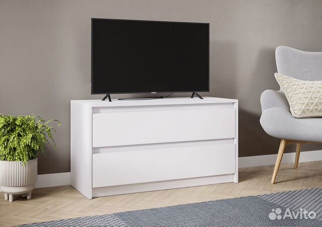 Тумба под телевизор белая