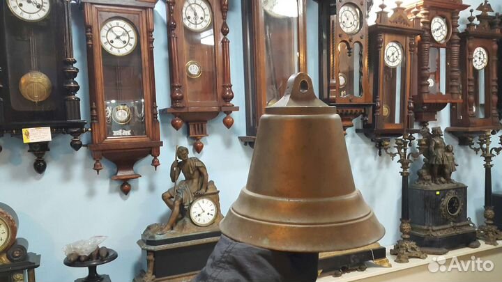 Корабельная рында колокол морской штурвал