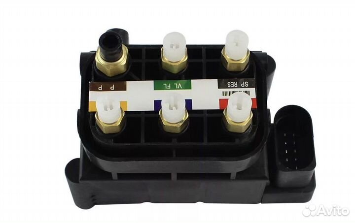 Блок клапанов пневмоподвески Mercedes S-класс W221