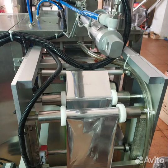 Машина фасовочно-упаковочная (Flow Pack) BG-320SY