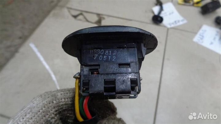 Кнопка стеклоподъемника Hyundai Galloper 1997-2003