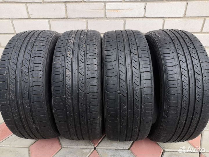 Roadstone Classe Premiere CP672 205/50 R17 90V