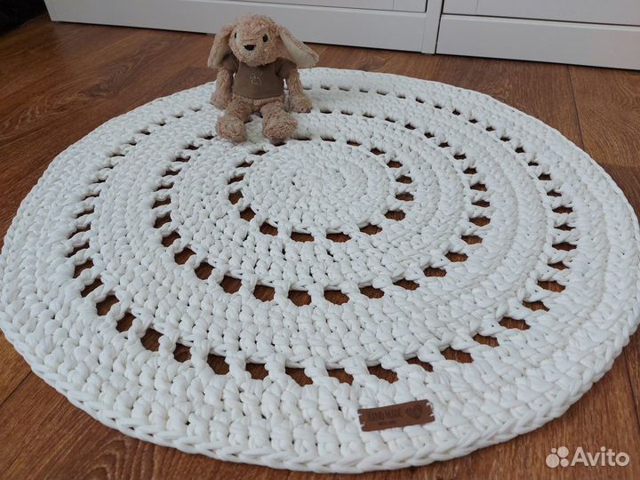 Коврик ручной работы