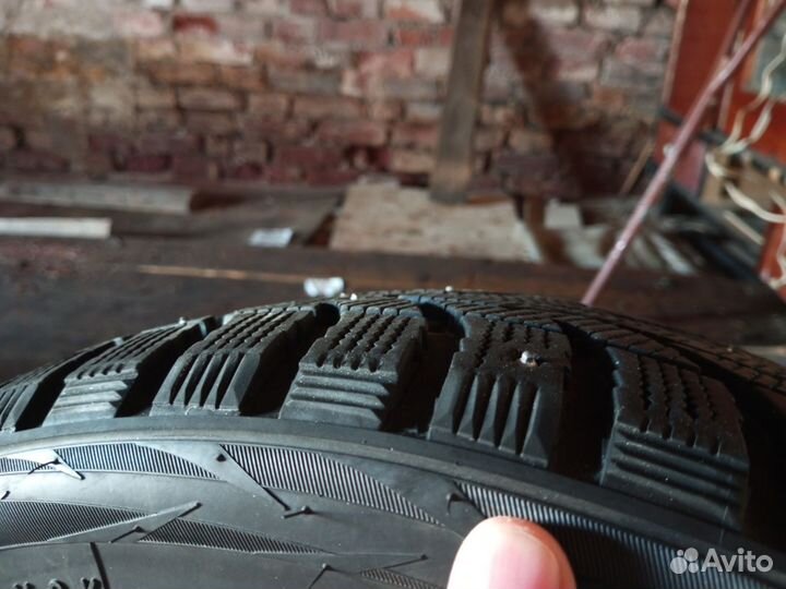 Toyo Observe G3-Ice 215/45 R17