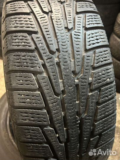 Nokian Tyres Hakkapeliitta R SUV 235/65 R17