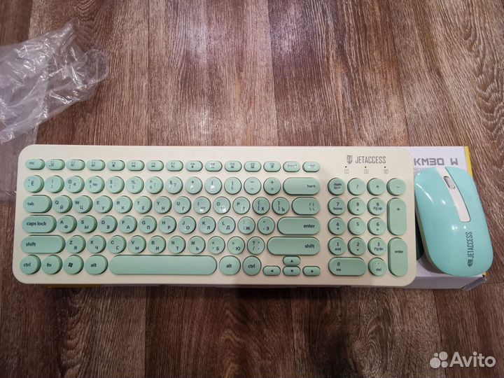 Беспроводной набор клавиатура+мышь