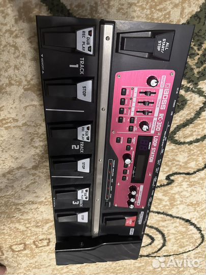 Boss RC-300 loop station