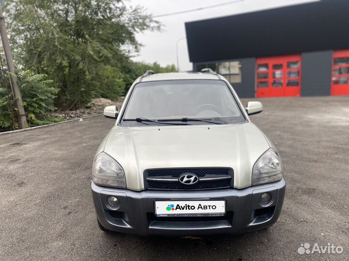 Hyundai Tucson 2.0 AT, 2005, 220 000 км