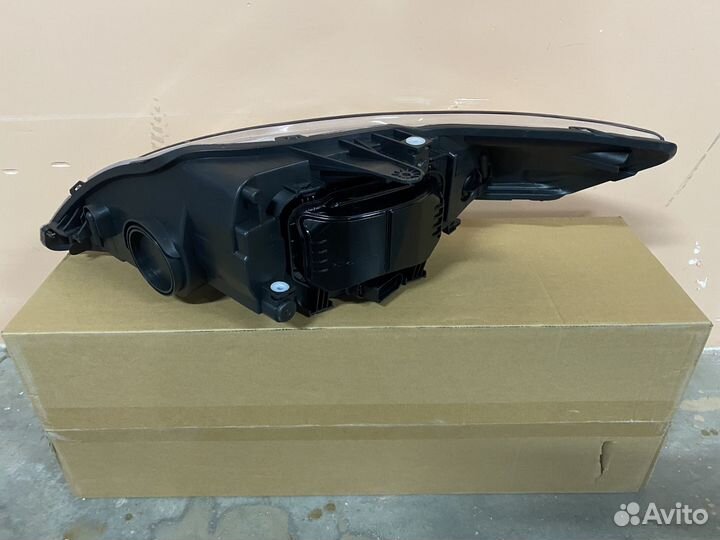 Ford Mondeo 4 фара правая