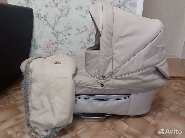 Люлька от коляски Roan Rialto