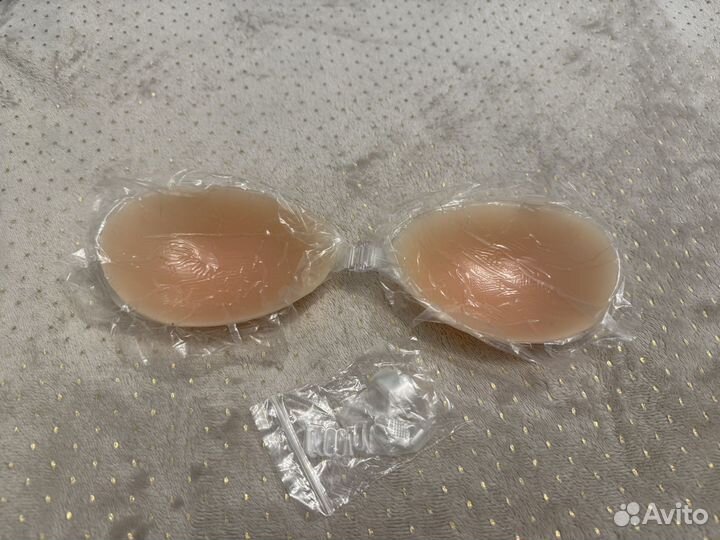 Силиконовый бюстгальтер