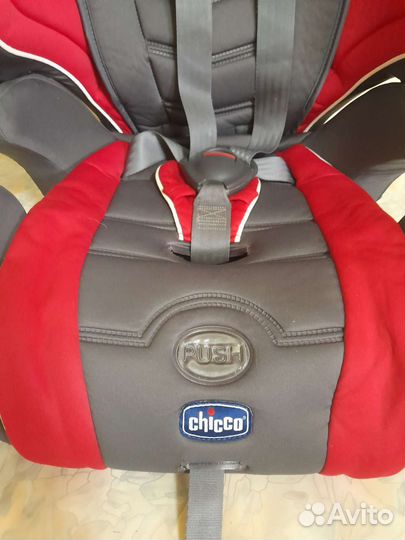 Детское автокресло chicco