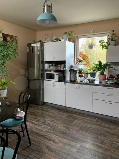 Коттедж 180 м² на участке 18 сот.