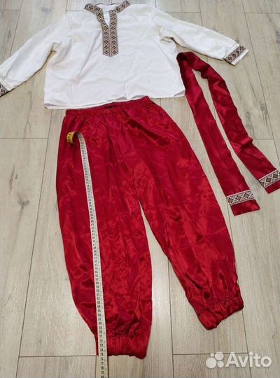 Костюм национальный