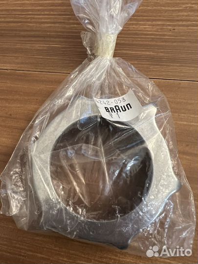 Гайка к корпусу шнека для мясорубки Braun 1100