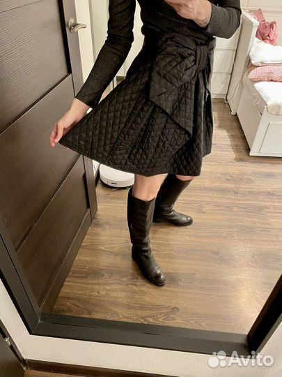 Юбка стеганая черная с бантом s