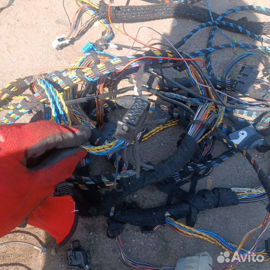 Проводка под штатный монитор bmw e39 16x9