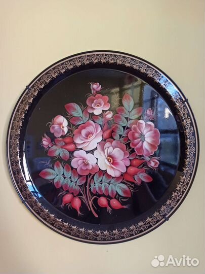 Жостовский поднос. Шиповник