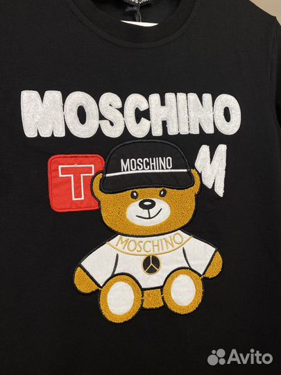 Футболка Love Moschino