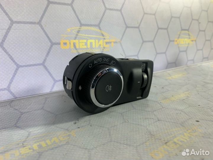 Блок включения света Opel Astra J OPC A20NFT 2015