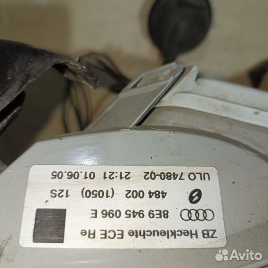 Фонарь задний Audi A4