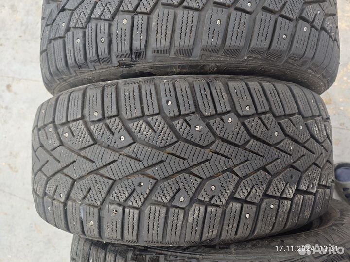 Gislaved NordFrost 100 215/55 R16