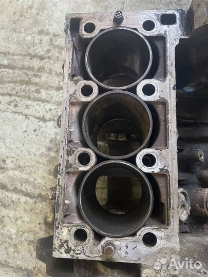 Блок двикателя киа карнивал 2.5