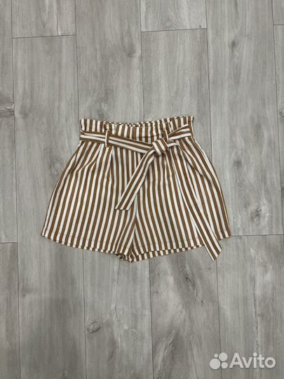 Шорты в полоску Stradivarius