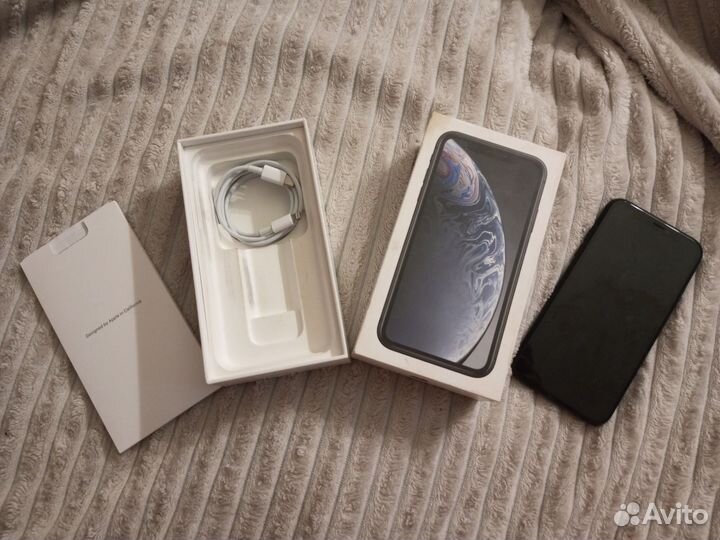 iPhone Xr, 64 ГБ
